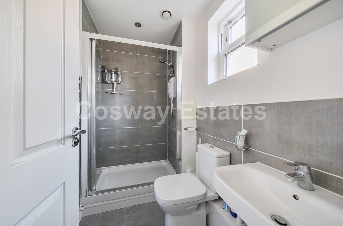 Rosebery Place, Mill Hill, NW7, London
